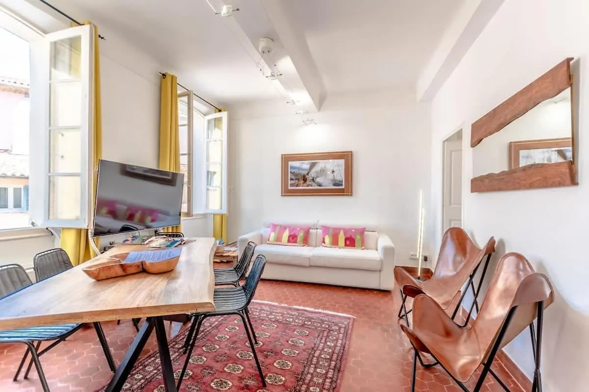 דירה סן טרופז Le Seillon L Perfect Location L Shellter Rentals